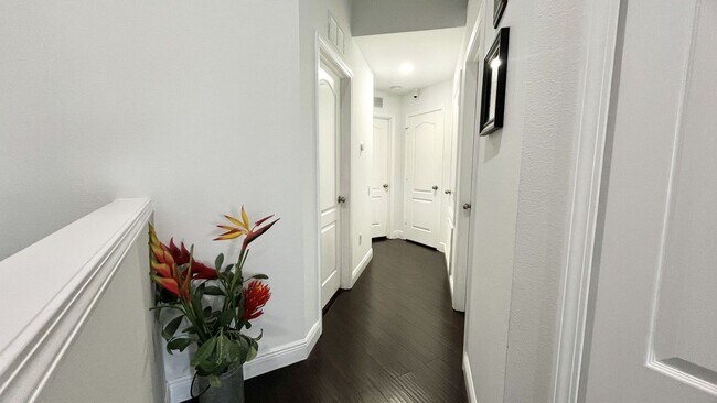 Building Photo - 4971 Pond Ridge Dr