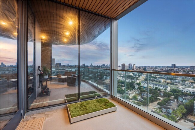 Building Photo - 1711 Allen Pkwy