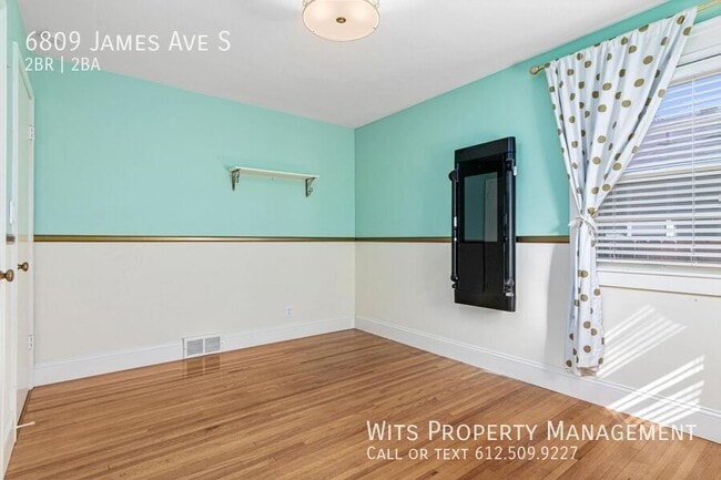 Building Photo - 6809 James Ave S
