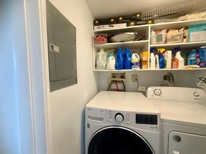 Building Photo - Yacht Club Way, Aventura, FL 33180 - 3 BR 2 BA condo