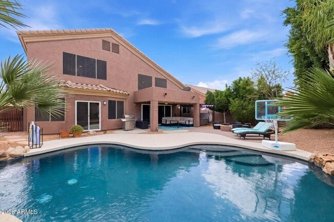 Building Photo - 9750 E Gelding Dr