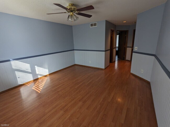 Building Photo - 4 br, 4 bath House - 409 West Concord Road