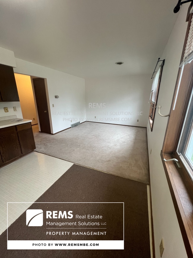 Building Photo - 707 Minnesota Ave