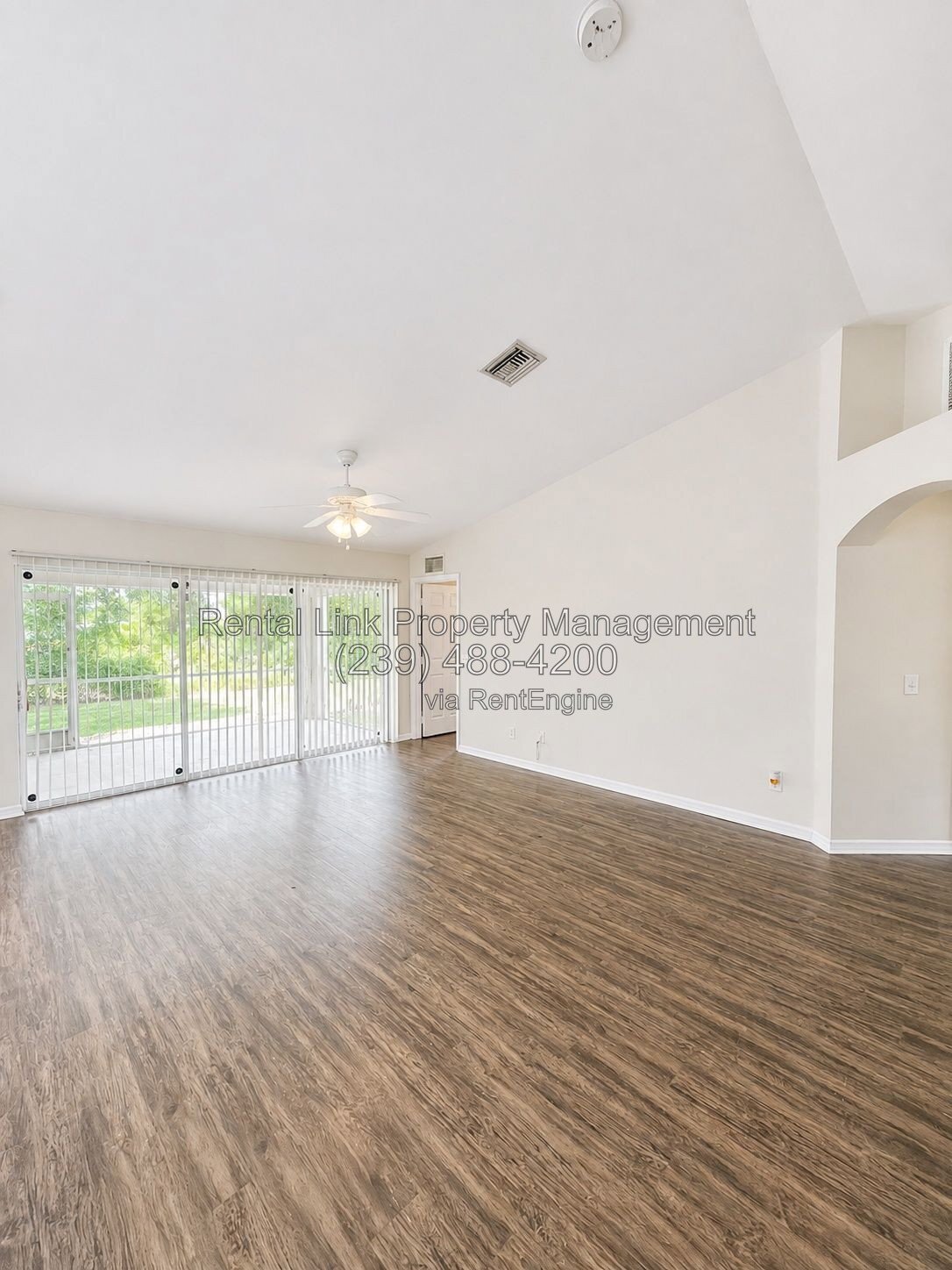 Building Photo - 764 Breamer Ave S