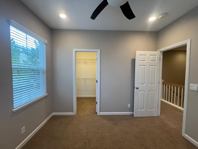 Building Photo - 4102 Voltaire St