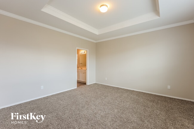 Building Photo - 7111 Marina Del Rey