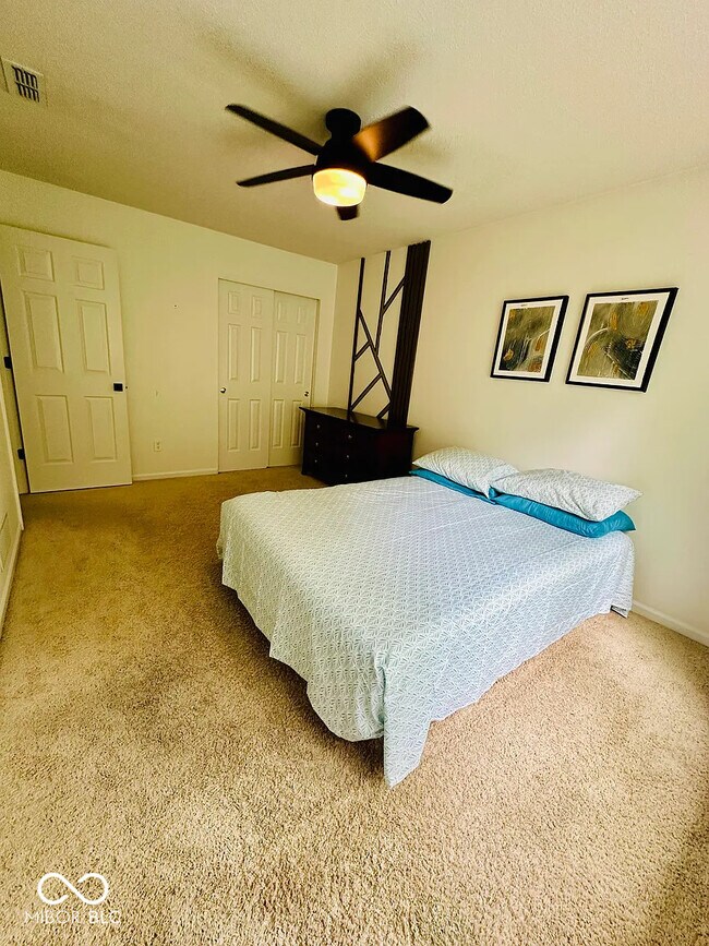 Building Photo - 5273 Ivy Hill Dr