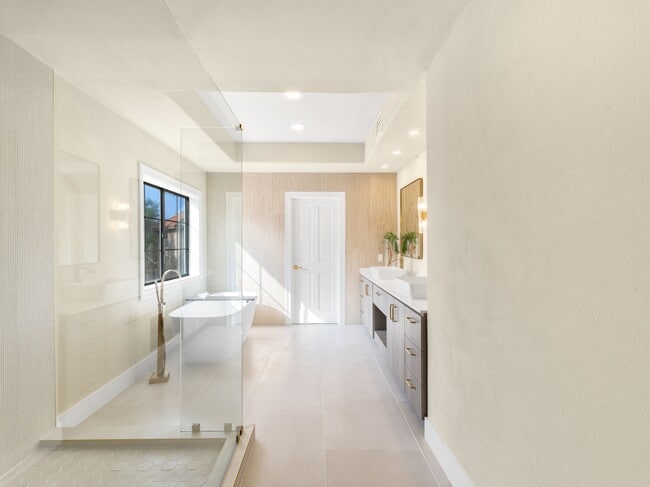 Building Photo - 5 Kings Heath