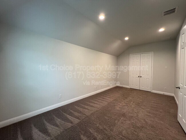 Building Photo - 15124 Roderick Rd