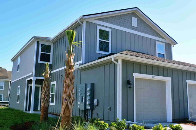 Building Photo - Stunning 3-Bedroom Townhome for Rent in Ba...
