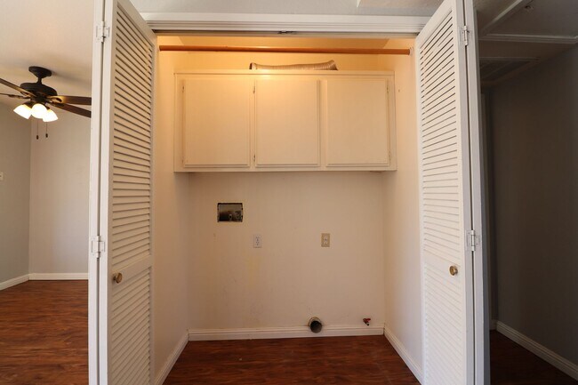 Building Photo - Creekside Nipomo Home