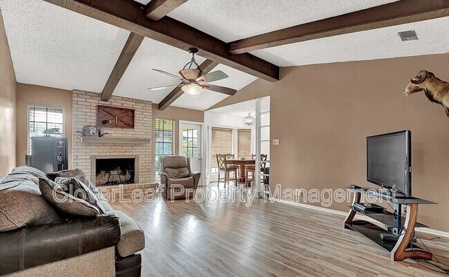 Building Photo - 1242 Hollyhock Ln