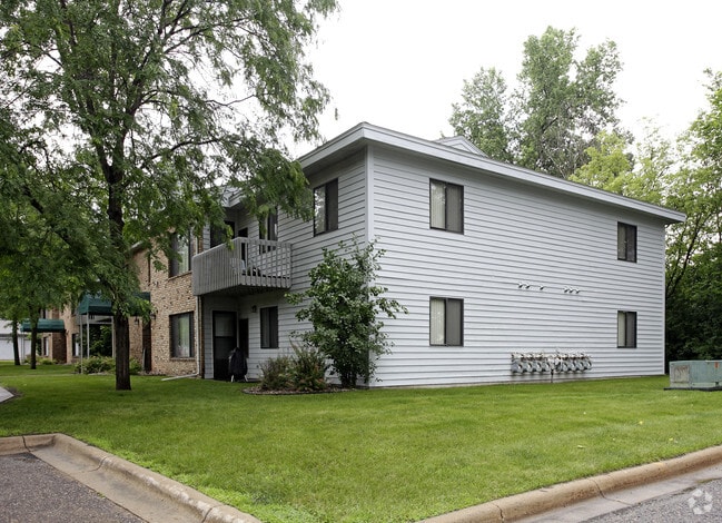 Primary Photo - Sun Lake Apartments