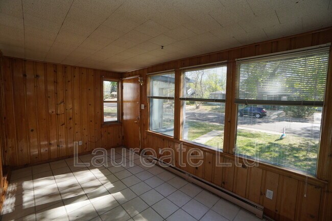 Building Photo - 2425 S Humboldt St