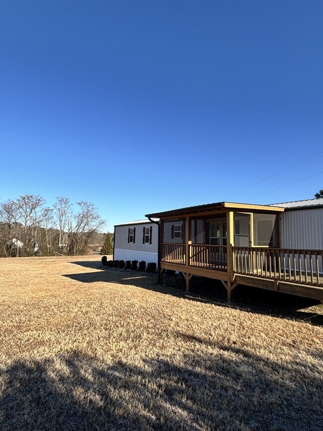 Building Photo - 828 Woodall Dairy Rd