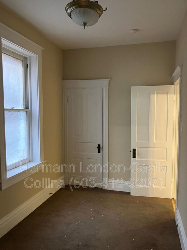 Building Photo - 4504 S Grand Blvd