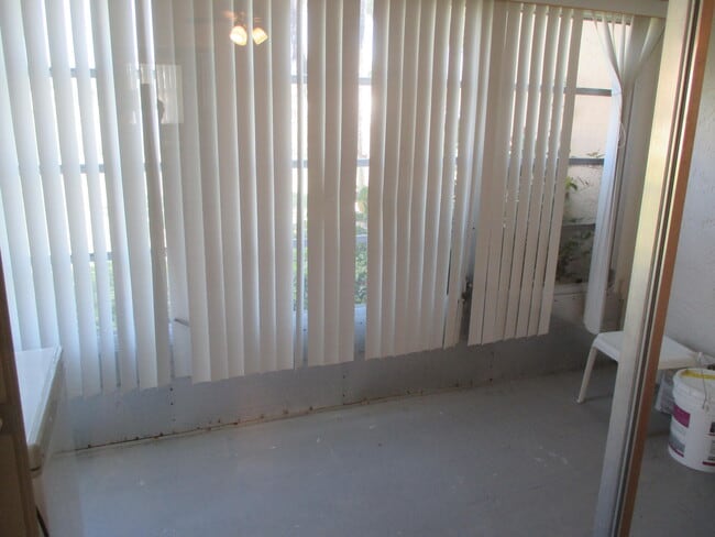 Building Photo - 106 Lake Dora Dr