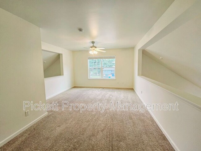 Building Photo - 5206 Del Tormey Pl SE