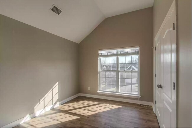 Building Photo - "Discover Spacious Living: 4-Bedroom, 3-Bath Gem in Brentwood's Autumn Crossing!"