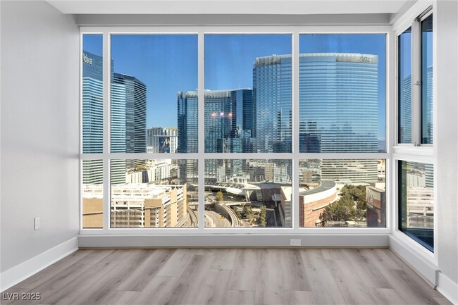 Building Photo - 4525 Dean Martin Dr