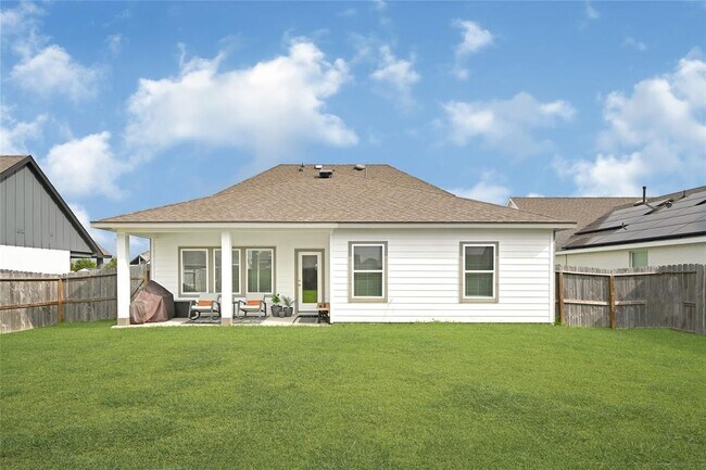 Building Photo - 13914 Frio Dr