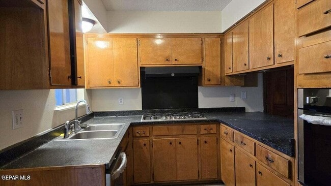 Building Photo - 10301 Bayo Ave