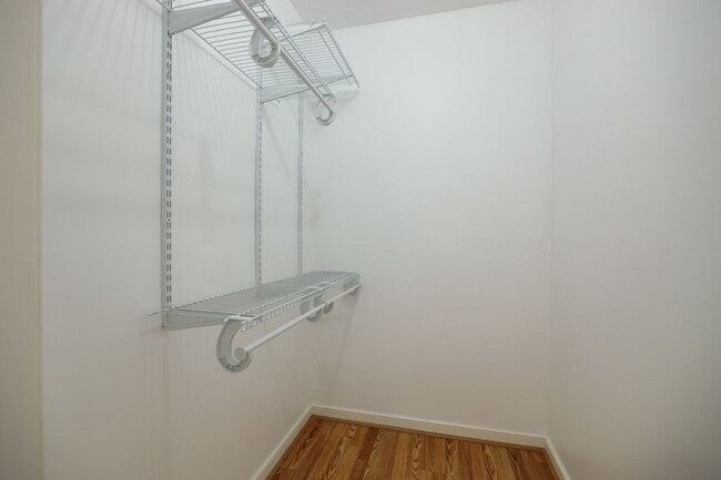 Building Photo - Charming 2 Bedroom/1 Bath Townhome in Henrico ***Available Early September***