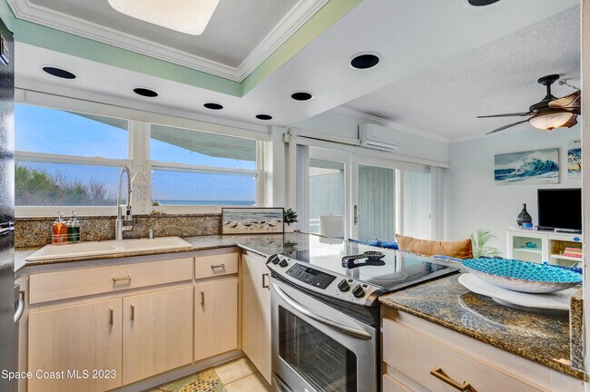 Building Photo - 6355 S Hwy A1A