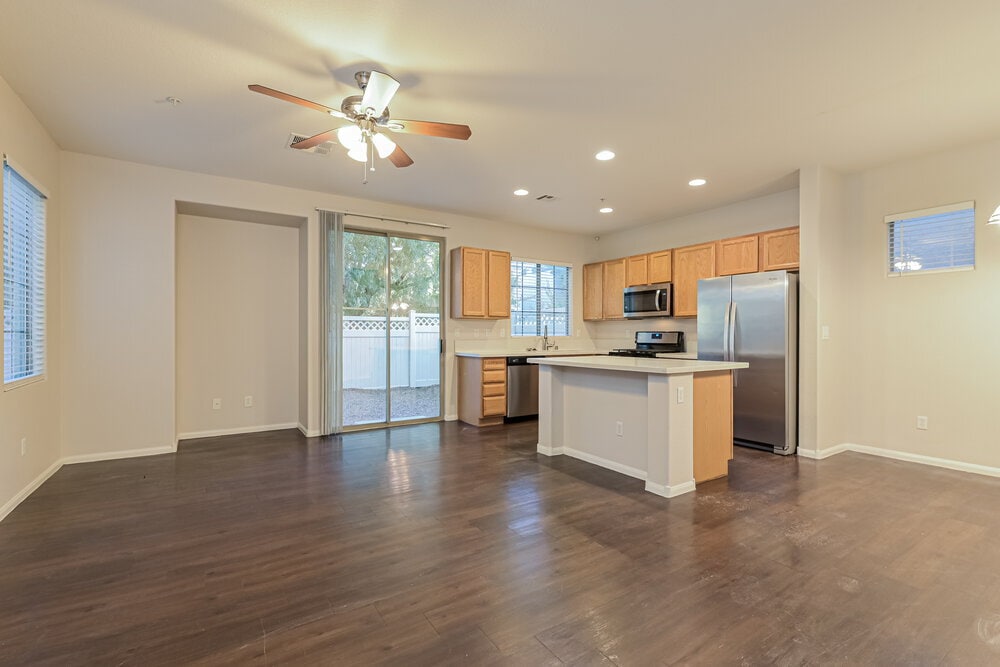 Building Photo - 6412 Yucca Ridge Ct