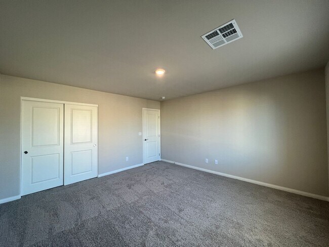 Building Photo - Tenaya Hacienda