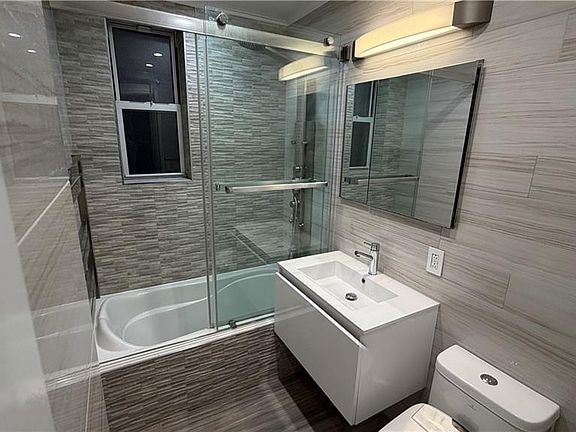 Building Photo - 1625 Emmons Ave