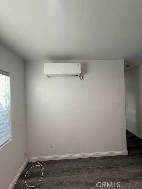 Building Photo - 13718 Hanwell Ave