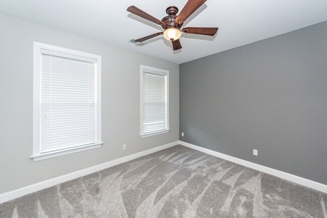 Building Photo - 2 Bedroom, 2 Bathroom Home in Cresswind 55+ - Summerville