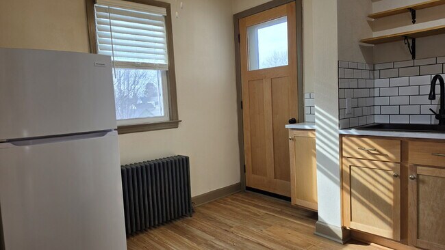 Building Photo - Updated Historic Gem in Prime Appleton Location