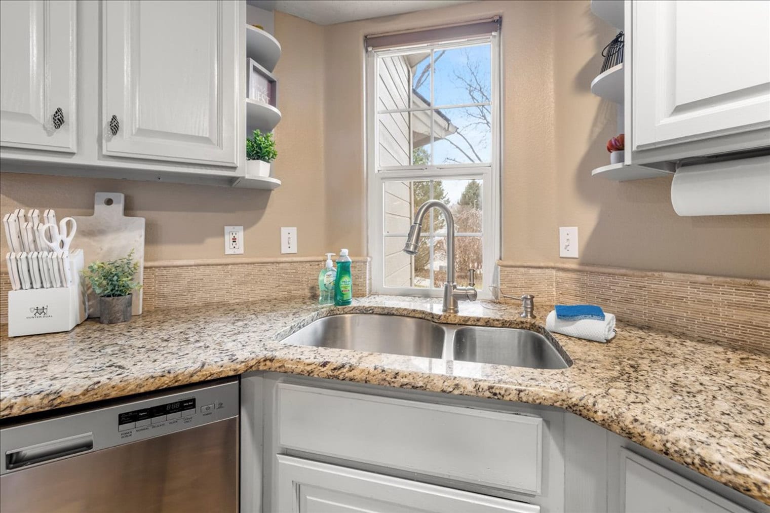 Building Photo - 7838 W Holt Ct