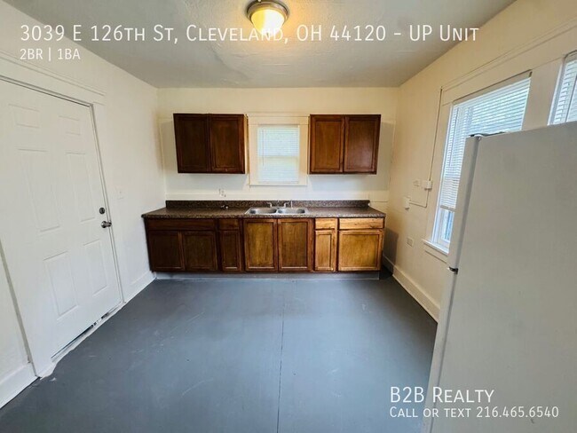 Building Photo - 3039 E 126th St