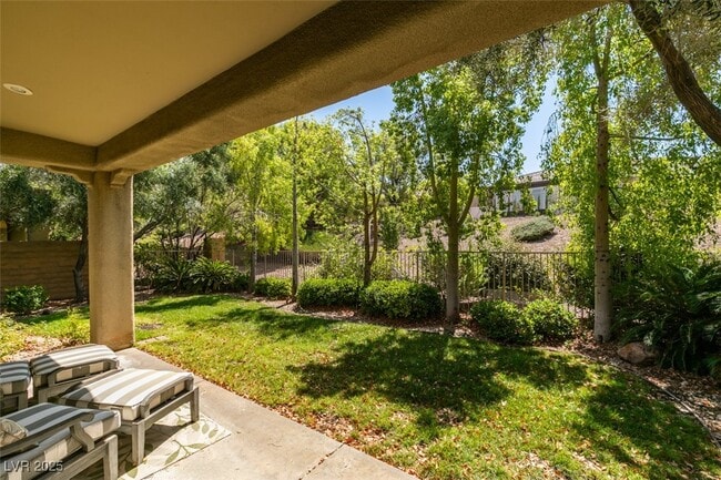 Building Photo - 46 Fountainhead Cir