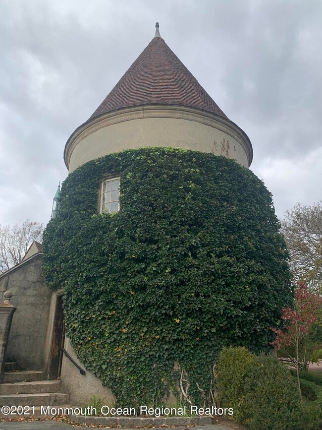 Building Photo - 40 Independence Rd