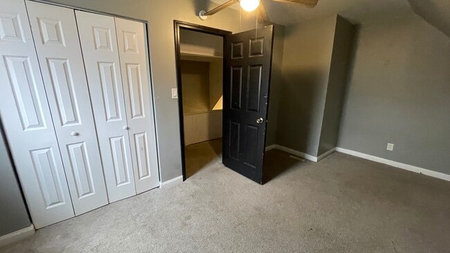 Building Photo - 2311 Grandview Ave