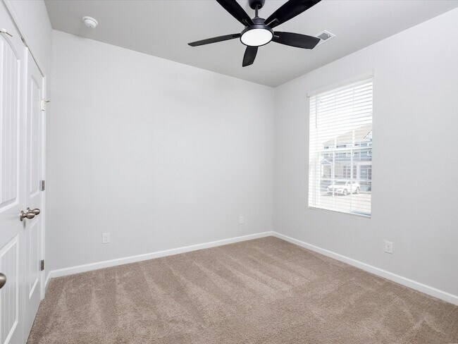 Building Photo - 1416 Walker Wy