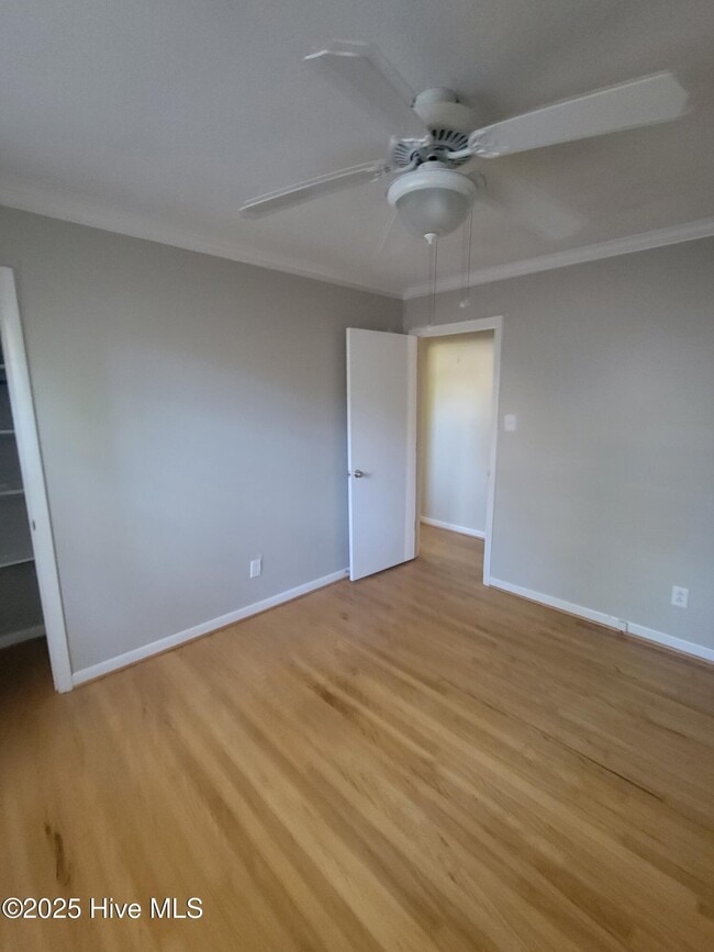 Building Photo - 3102 Northwoods Dr
