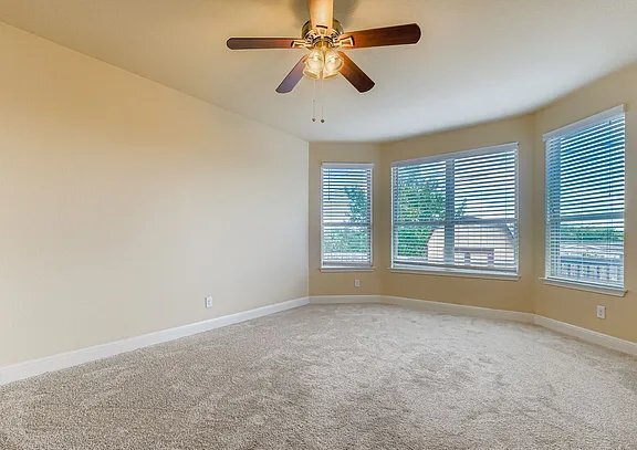 Building Photo - 220 Heavenly Vw