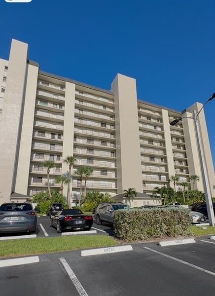 Building Photo - 4200 N Hwy A1A