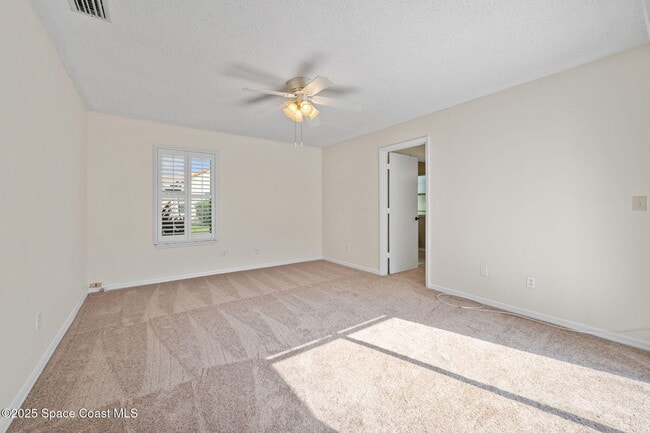 Building Photo - 763 Green Valley Ln