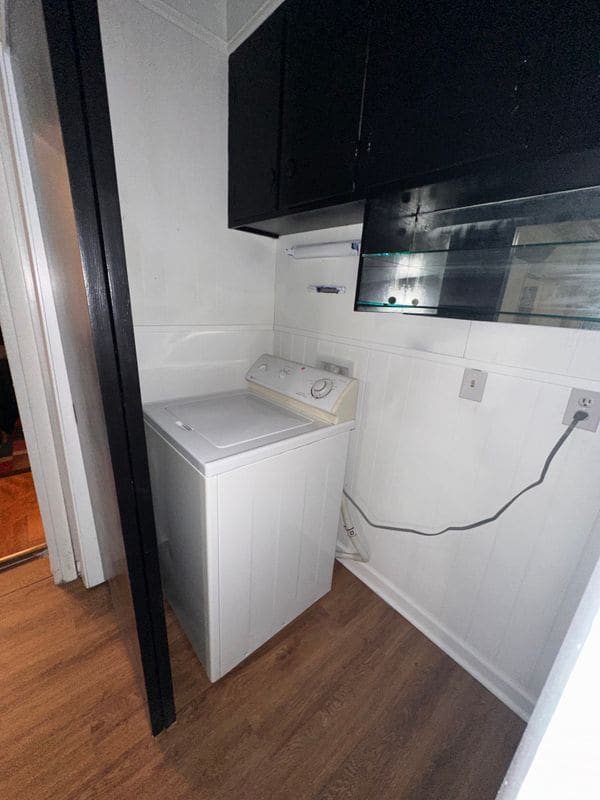 Building Photo - 1131 Eastview St