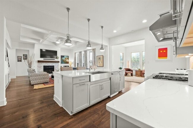 Building Photo - 208 Slate Rock Ter