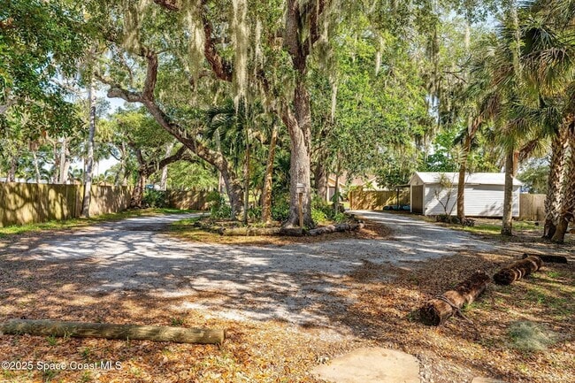 Building Photo - 1428 Rose Ct