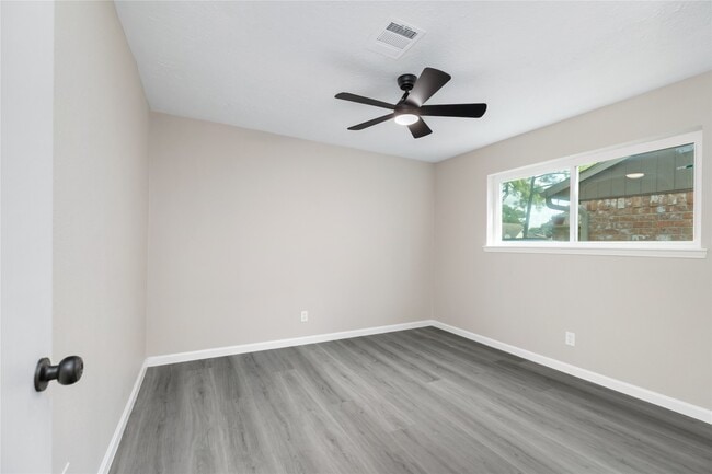 Building Photo - 9806 Sagebark Dr