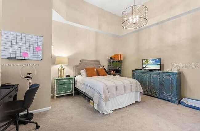 Building Photo - 403 S Sapodilla Ave