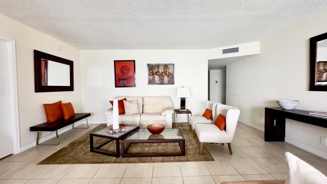 Building Photo - 5100 N Ocean Blvd